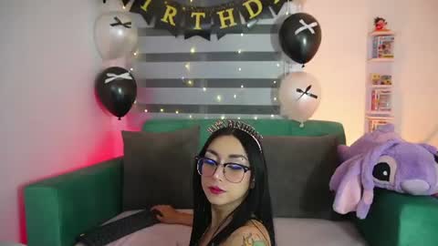 Snapshot of sophie_soft69 chatting on 07/10/26, 07:45 sophie_soft69 online show from 07/10/26, 07:45