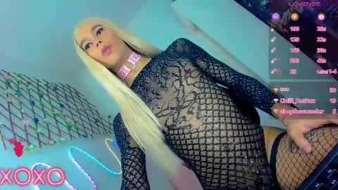 sophie_vall online show from 09/10/25, 05:18