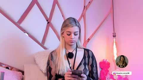 Sophie online show from 03/27/26, 08:19