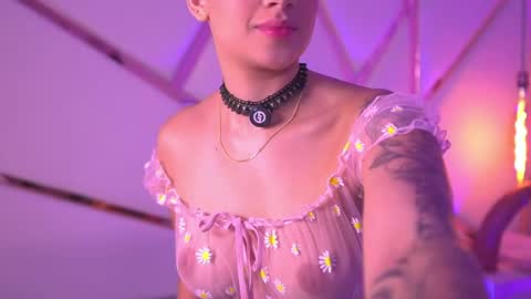 Sophie online show from 05/28/26, 08:06