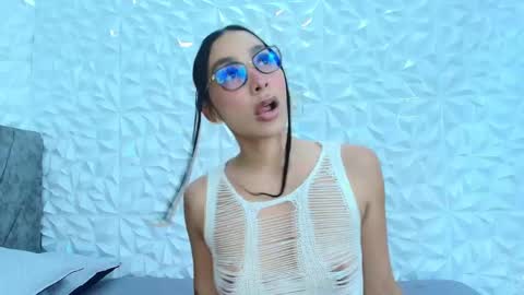 sophie_willow online show from 03/23/26, 07:29