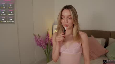 sophiebelll online show from 06/16/26, 11:02