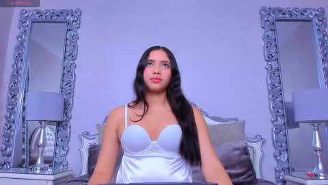 Snapshot of sophiebellucci chatting on 02/09/25, 04:25 sophiebellucci online show from 02/09/25, 04:25