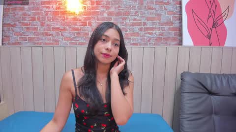 Sophie online show from 01/11/25, 12:07