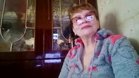 SophieBurnsX online show from 04/29/26, 09:57