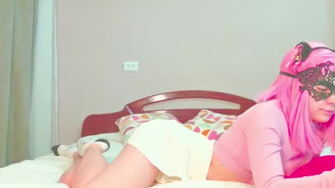 Snapshot of sophiechan69 chatting on 01/21/25, 06:12 ShopieChan69 online show from 01/21/25, 06:12