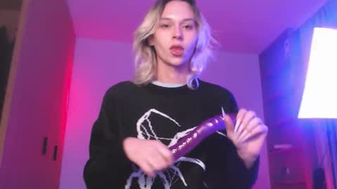 Snapshot of sophiediamond_x chatting on 11/11/25, 06:52 sophiediamond_x online show from 11/11/25, 06:52