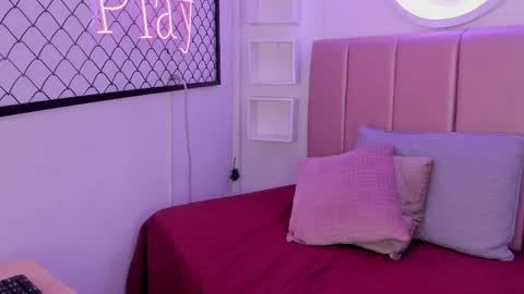 Sophie  online show from 10/02/25, 02:57