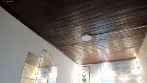 Sophie  online show from 12/15/25, 01:37