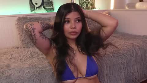 Sophiee  online show from 05/04/26, 08:16