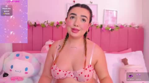 Snapshot of sophiee_rosee chatting on 04/30/26, 08:57 sophiee rosee online show from 04/30/26, 08:57
