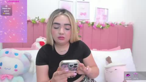 Snapshot of sophiee_rosee chatting on 05/03/26, 08:48 sophiee rosee online show from 05/03/26, 08:48