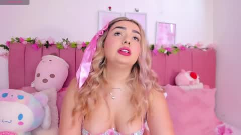 Snapshot of sophiee_rosee chatting on 05/09/26, 05:51 sophiee rosee online show from 05/09/26, 05:51