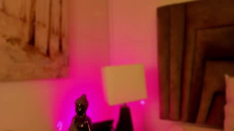 Sophie  online show from 01/16/26, 10:52