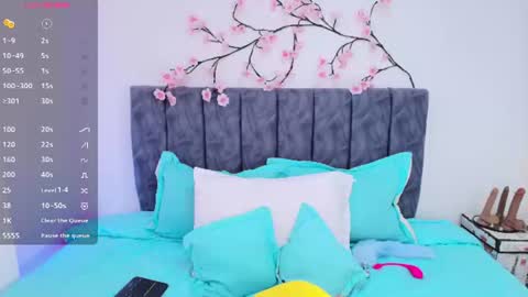 Snapshot of sophiee_velvet chatting on 07/03/26, 05:19 online show from 07/03/26, 05:19