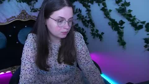 sophieedreams online show from 10/08/25, 01:53