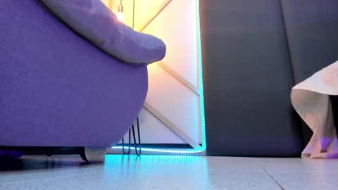 sophieharris__ online show from 02/18/25, 11:41