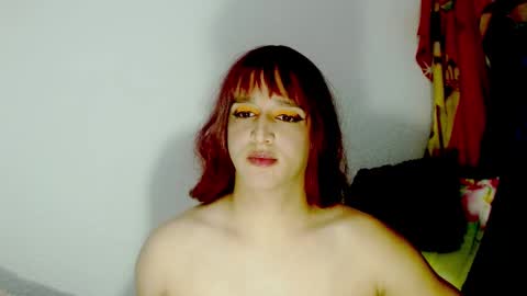 sophiehillsxo online show from 01/05/25, 12:20