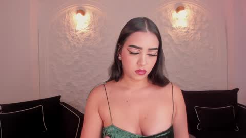 Sophie online show from 04/01/26, 04:13