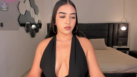 Sophie online show from 05/24/26, 11:54