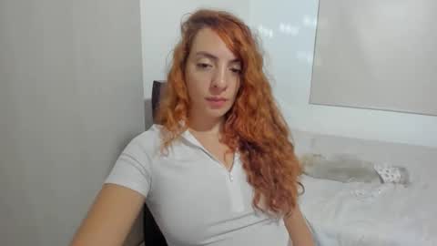 Snapshot of sophielatina chatting on 11/08/25, 05:18 Sophia online show from 11/08/25, 05:18