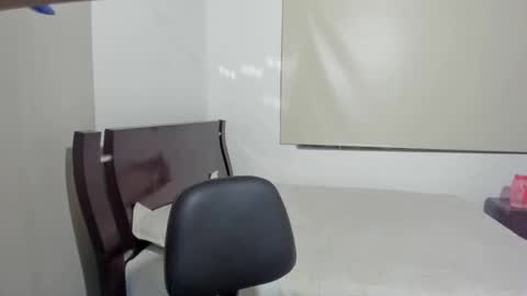 Snapshot of sophielatina chatting on 11/09/25, 05:17 Sophia online show from 11/09/25, 05:17