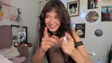 Sophie online show from 12/18/24, 07:36