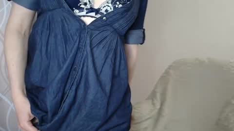 Sophiemisss online show from 10/05/25, 09:29