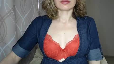 Sophiemisss online show from 04/27/26, 06:11