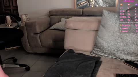 Sophie  Palmer online show from 01/28/25, 06:07