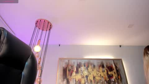 Sophie  Palmer online show from 02/27/26, 10:59