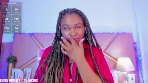 Sophie online show from 12/18/25, 12:33