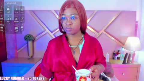 Sophie online show from 04/16/26, 12:50