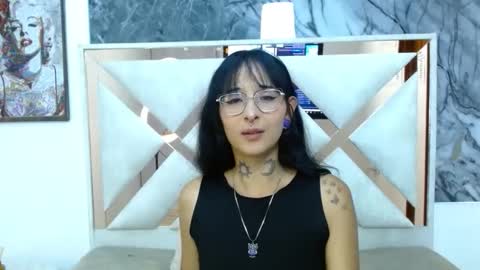 sophieesmithcs online show from 04/12/26, 08:03
