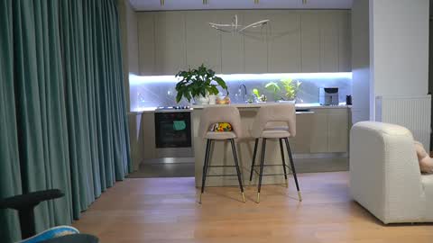 Snapshot of sophiesticate chatting on 10/28/25, 05:15 online show from 10/28/25, 05:15