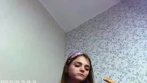 Sophie and my bestie Mandy    online show from 01/05/25, 08:21