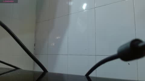 Snapshot of sophiiazoe chatting on 12/18/25, 03:34 S O P H I E online show from 12/18/25, 03:34