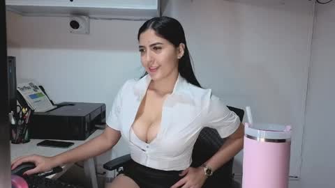 Sophiee online show from 04/12/26, 12:15