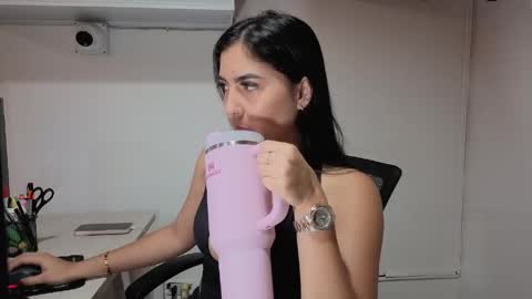 Sophiee online show from 05/31/26, 10:44