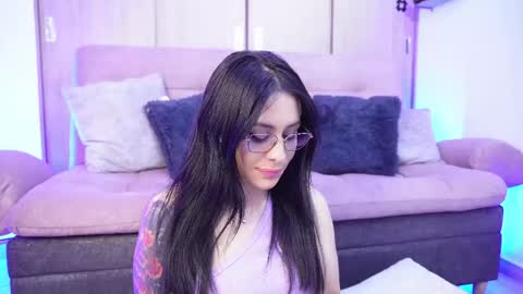 Sophiie online show from 05/20/26, 04:18