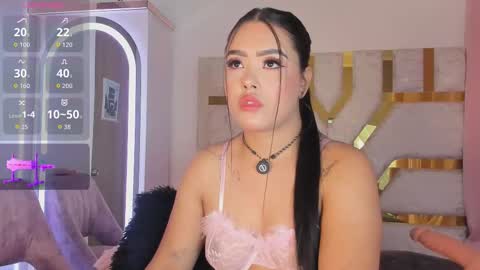 sophy  online show from 12/22/25, 02:30