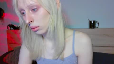 sora999999999 online show from 04/11/26, 10:14