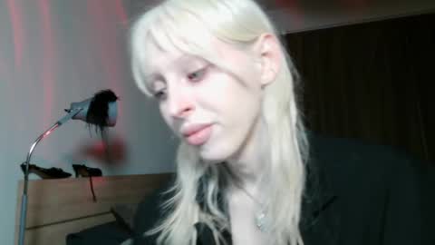 sora999999999 online show from 04/12/26, 07:30