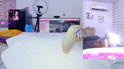 Snapshot of soraya_davis_ chatting on 10/26/25, 09:26 Soraya online show from 10/26/25, 09:26