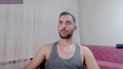 luis online show from 12/17/25, 09:43