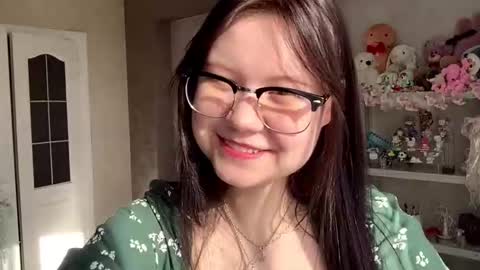 Snapshot of sotastarcaug chatting on 10/18/25, 05:54 lily online show from 10/18/25, 05:54