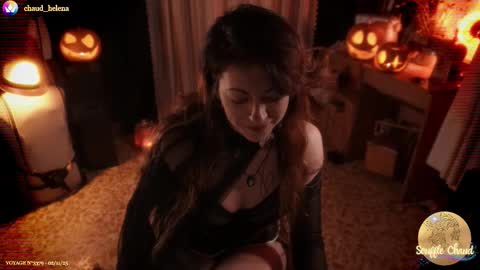 . . online show from 11/02/25, 08:33