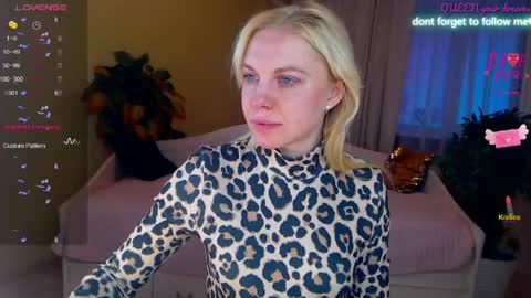 Lisa online show from 03/17/26, 01:43