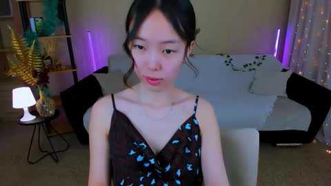 Snapshot of soulharmoonyy chatting on 01/17/26, 04:39 soulharmoonyy online show from 01/17/26, 04:39