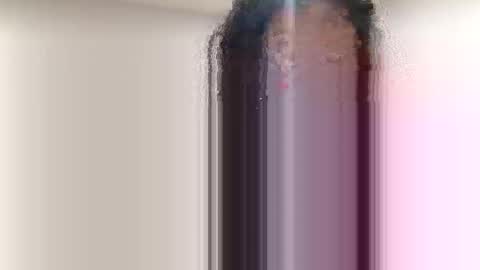 Snapshot of soulmatesxoo34 chatting on 11/17/25, 02:06 Longhaitianbbc thick latina online show from 11/17/25, 02:06